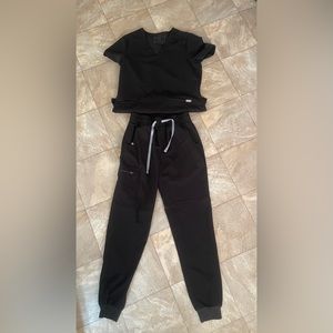 Figs scrub set black small tall